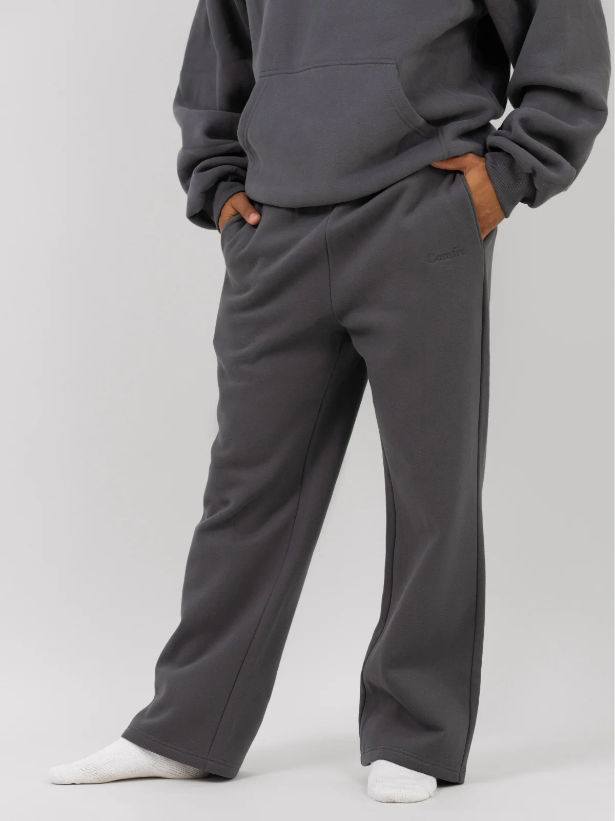 Signature Straight Leg Sweatpants - Pre-Order 26 Signature Straight Leg Sweatpants - Pre-Order