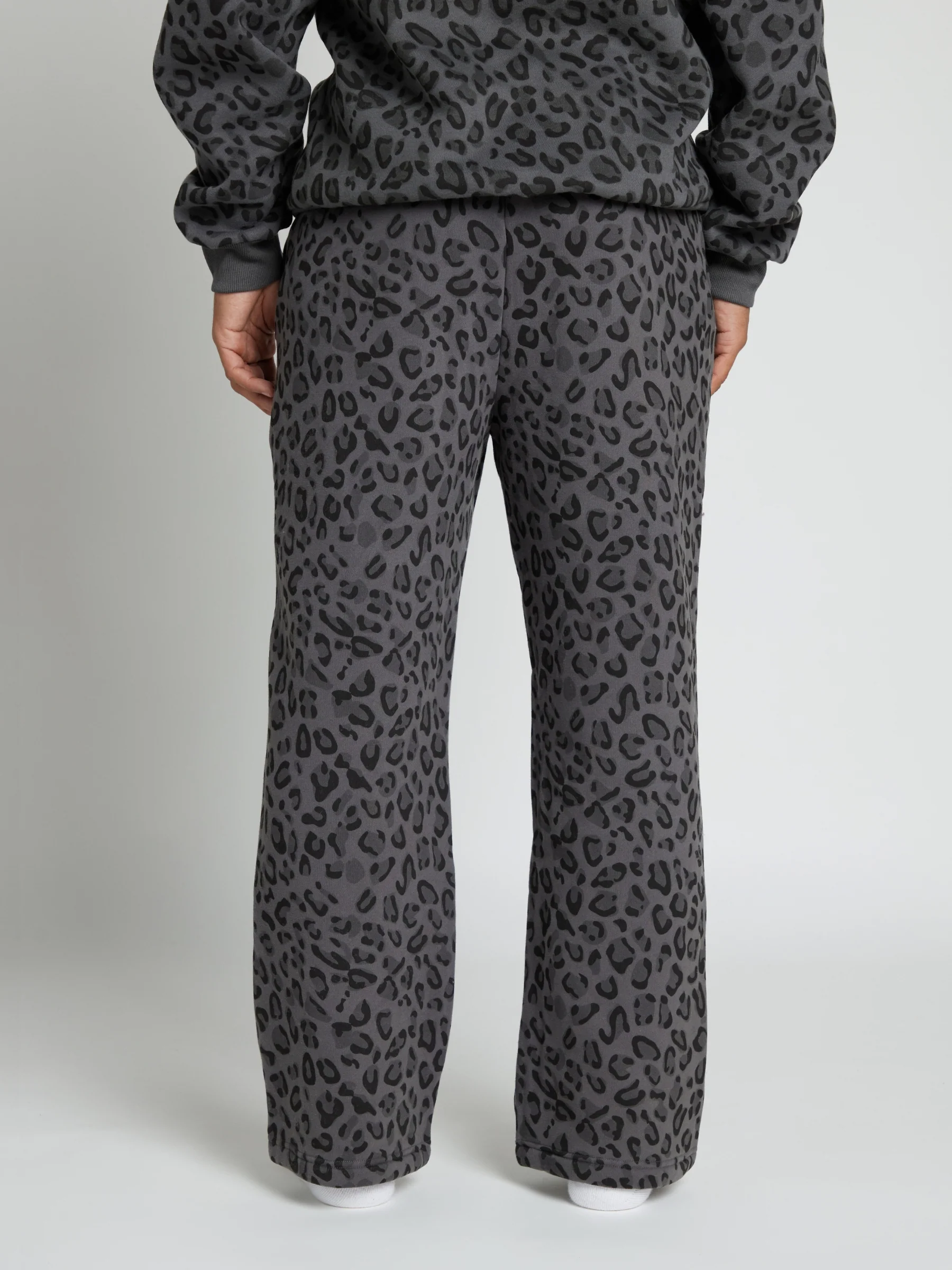 Minimalist Straight Leg Sweatpants - Pre-Order